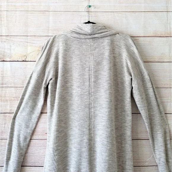 Athleta Cowl Neck Sweatshirt Women's Size Small S Oatmeal Kangaroo Pocket - Picture 12 of 13